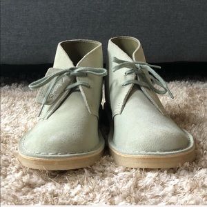 Clark’s Desert Boot - Pale Green - Size 7 Women’s